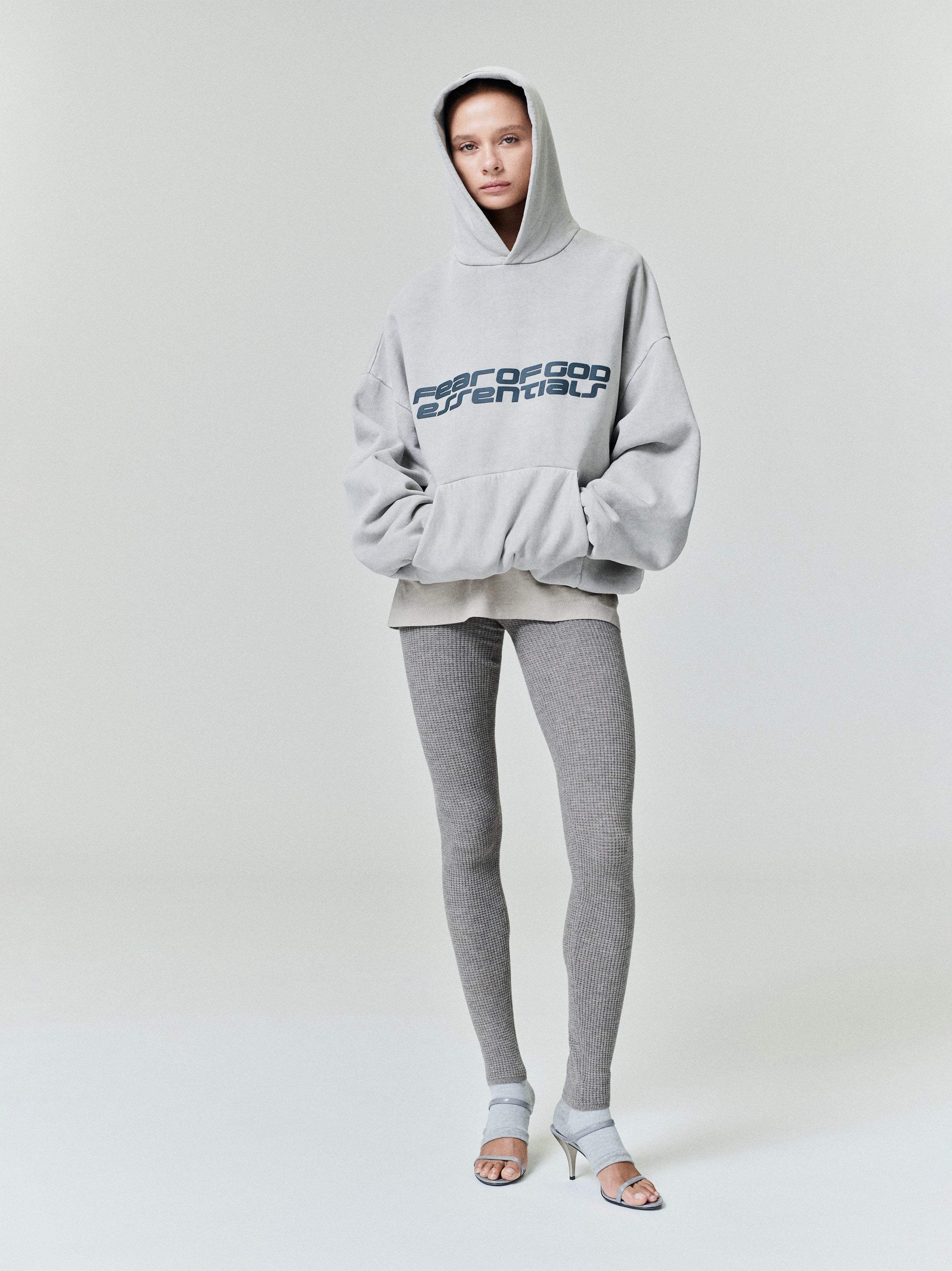 Heavy Fleece 90s Hoodie