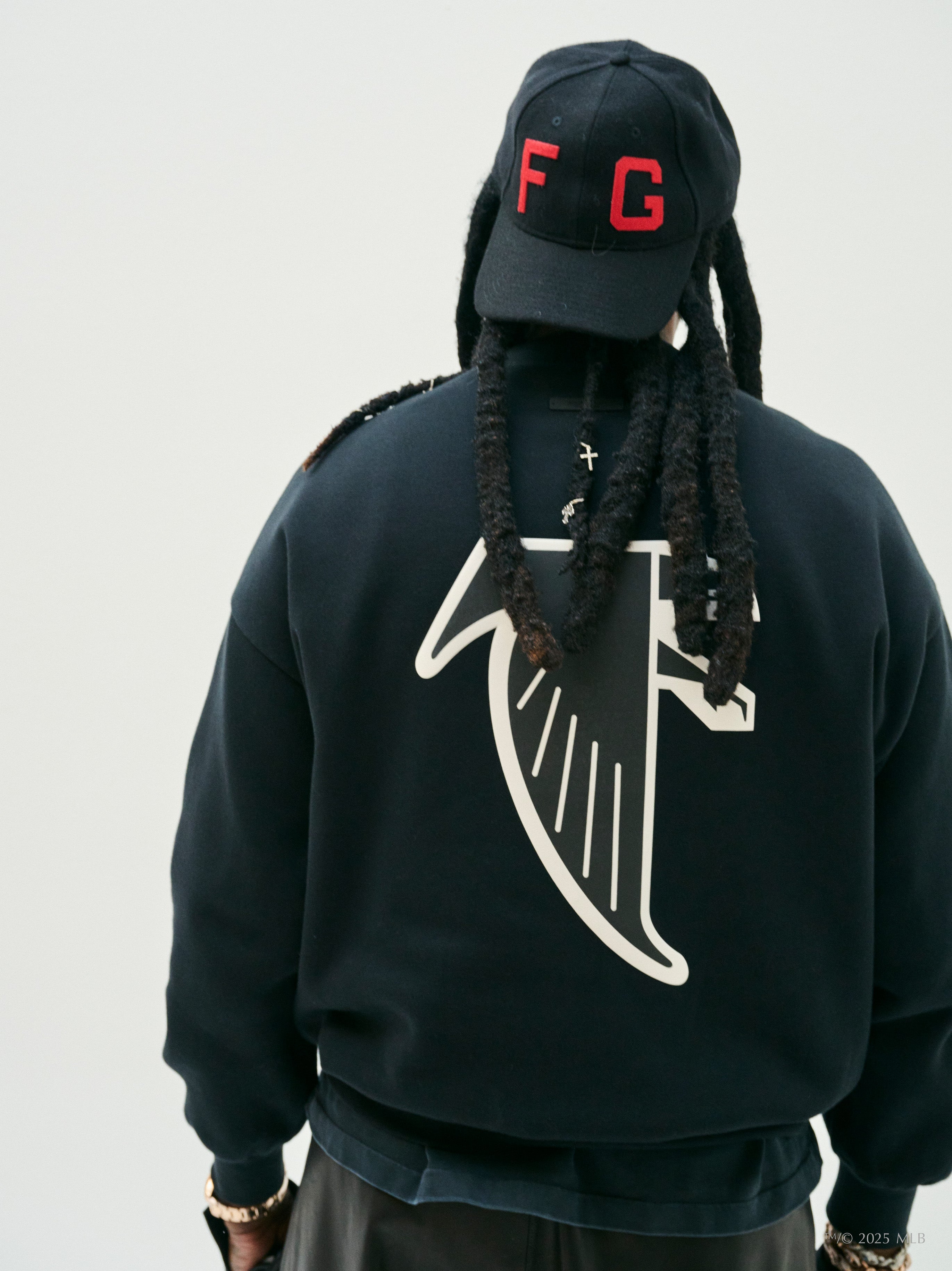 Essentials Falcons Crewneck