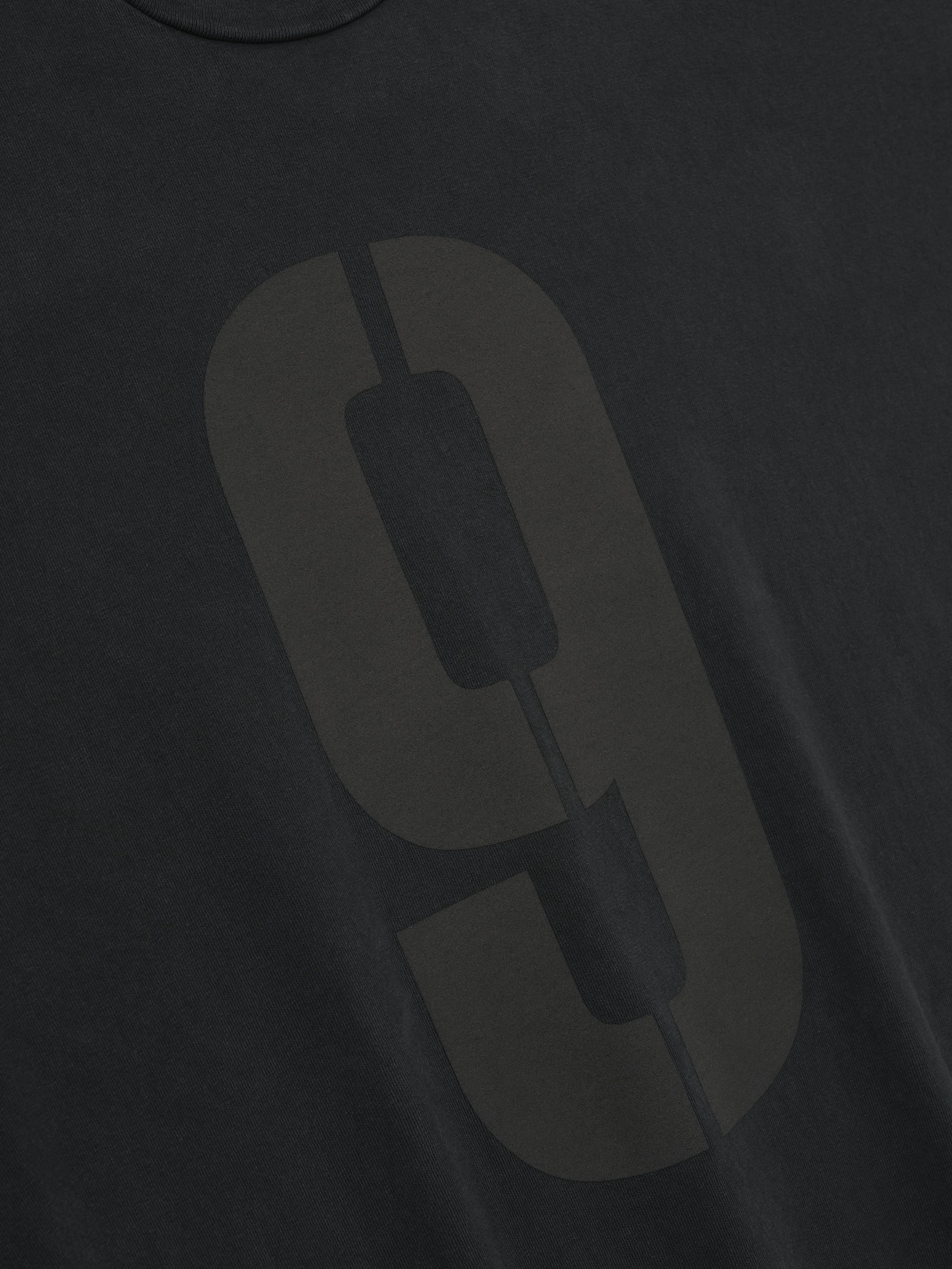 9 Long Sleeve Tee