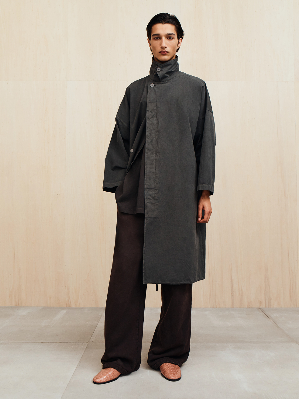 Garment-Dyed Cropped Sleeve Car Coat